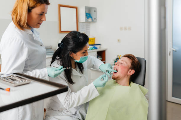 Best Emergency Cosmetic Dentistry (e.g., broken veneers) in Green Valley, AZ